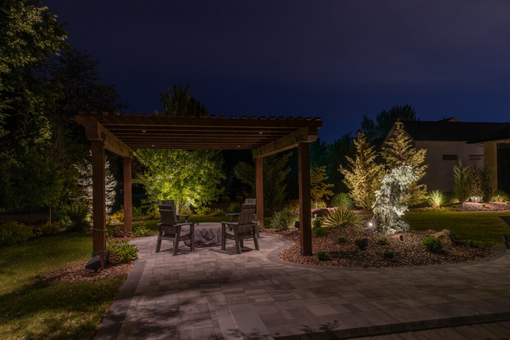 How Accent Lighting Highlights Your Favorite Landscape Features How Accent Lighting Highlights Your Favorite Landscape Features